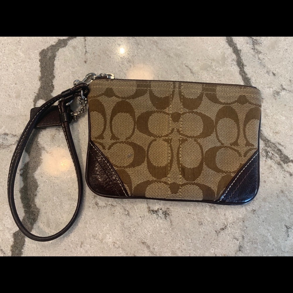 COACH Brown Classic Print Wristlet